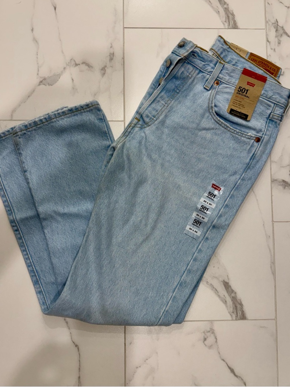 Levi's 501 Original Straight Leg Jeans in Light Blue Wash